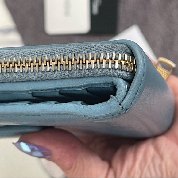 YSL COMPACT BLUE WALLET - Picture 8 of 13